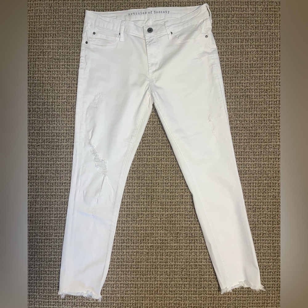 Women’s Articles of Society White Distressed Skinny Jeans